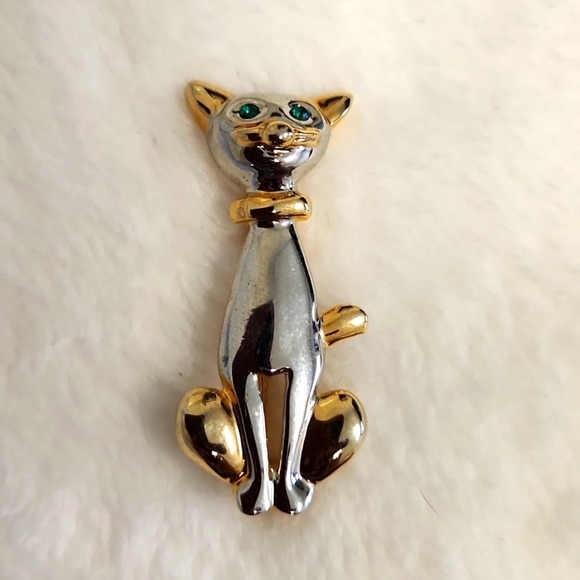 Cat Brooch Gold & Silver Tone Green Rhinestone Eyes Vintage MCM Cat Brooch. - Picture 1 of 2